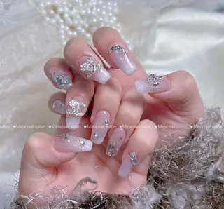 ネイル 🎀まゆ 🪽🐾のネイルデザイン