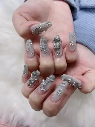 ネイル 菲菲ネイルサロン所属・FF フィフィネイルサロンのネイルデザイン