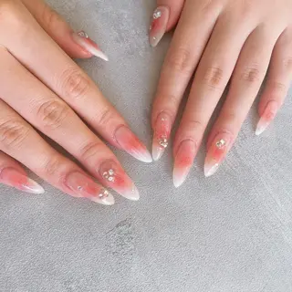 ネイル ニュアンス🌿‬ Aivy./アイビーのネイルデザイン