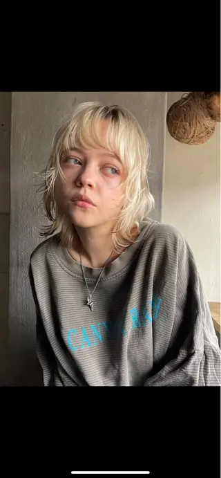 ミディアム 安部佑哉/ハイトーン /レイヤー/グランジのヘアスタイル