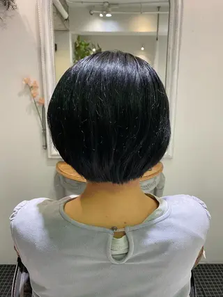 ショート カラー ducha所属・DUCHA Tomida naoのヘアスタイル