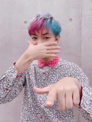 ショート カラー 韓国ヘアー🦄ྀི オタク美容師🌈山本のヘアスタイル