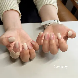 ネイル Giverny .のネイルデザイン