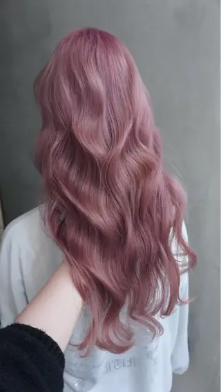 カラー hinata/ ハイトーンカラー🪽のヘアスタイル