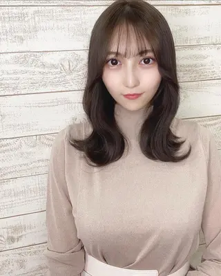 ミディアム レイヤー/ショート カット/服部タカノリのヘアスタイル