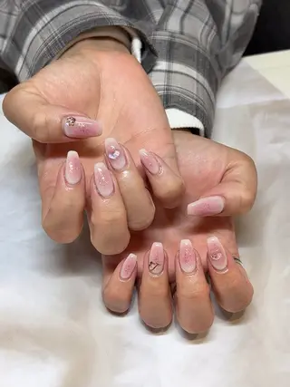 ネイル Takahashi kurumi🦋のネイルデザイン