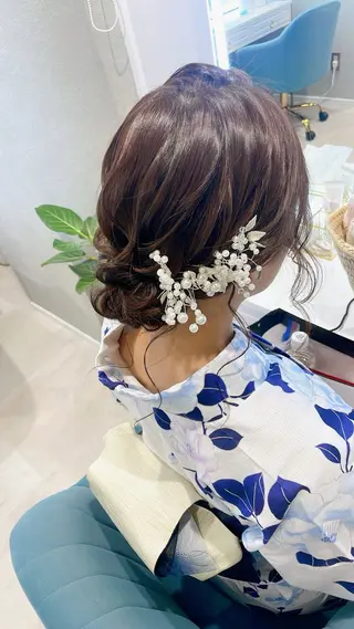 ミディアム ヘアアレンジ REMORE＋所属・大嶋 日向子のヘアスタイル