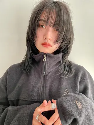 セミロング カラー ヘアアレンジ vain所属・パーマウルフショート 濱田匠のヘアスタイル