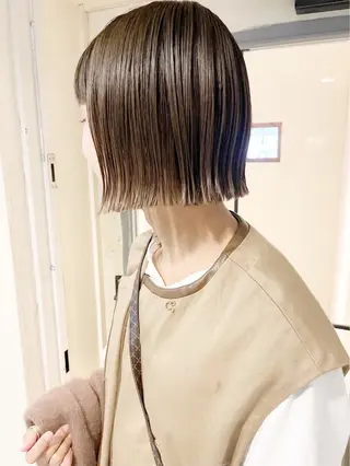 ミディアム 切りっぱなしボブ/ ショート/カエ🌛のヘアスタイル