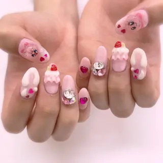 ネイル 五十嵐 美智のネイルデザイン