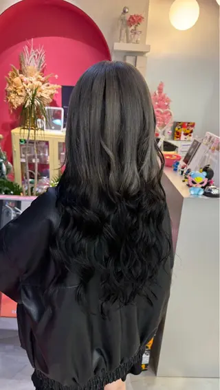 ロング カラー Boxmico. / カカズ コトネのヘアスタイル