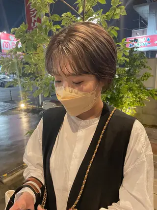 ショート カラー LORO.hairmake&spa所属・山﨑 ひよりのヘアスタイル