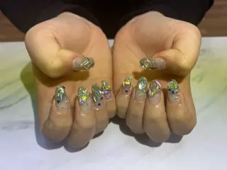 ネイル Msalon所属・渡久地 夢のネイルデザイン