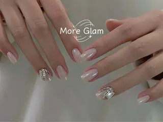 ミディアム more glam 原宿店のネイルデザイン