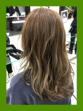 ロング カラー SUNS by TRUNK所属・✄折橋 彩花🐶🍑のヘアスタイル