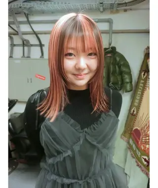 ミディアム カラー ハッシュカット/ MAYAのヘアスタイル