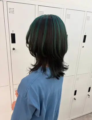 ミディアム 綾乃／デザインカラー ／ハイトーン／ボブのヘアスタイル