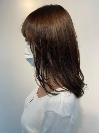 セミロング 🐬脱白髪染めカラー 清水大世🐬のヘアスタイル