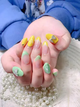 ネイル ネイルサロンAiri 長さ出し·シンプルのネイルデザイン