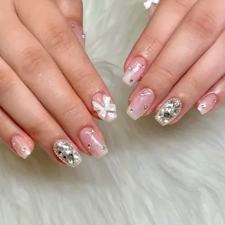 ネイル Bianca浦和西口 竹ノ内  愛彩のネイルデザイン