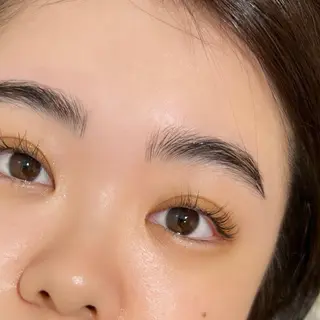 アイブロウ mille所属・ラッシュリフト高評価 /HITOMIのマツエク・マツパデザイン