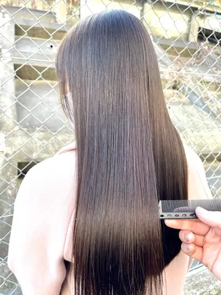 セミロング 圧倒的美髪ストレート ツダケイタロウのヘアスタイル