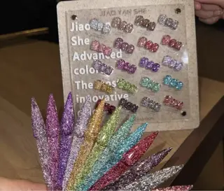 ネイル ホウ エンのネイルデザイン