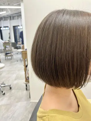 ショート カラー 色白に見える暗髪 梅田・増田のヘアスタイル