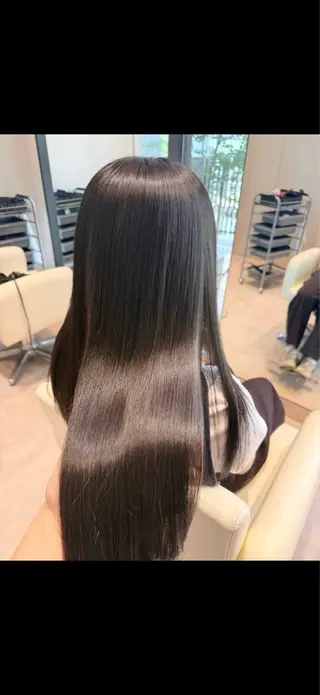 カラー yana /カラーモデルのヘアスタイル