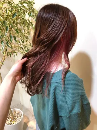 セミロング カラー MIOベージュカラー 柔らかいカラーのヘアスタイル