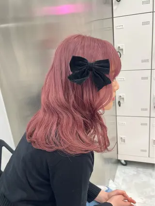 ロング ❤︎ワンホンガーリー なハイトーンヘア❤︎のヘアスタイル