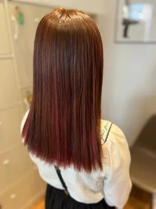 ミディアム カラー つぼい Floraのヘアスタイル