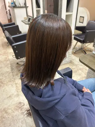 ミディアム 佐久間 優里のヘアスタイル