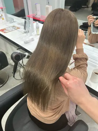 ロング カラー エフェクトブリーチ／ レイヤーカット／翔のヘアスタイル