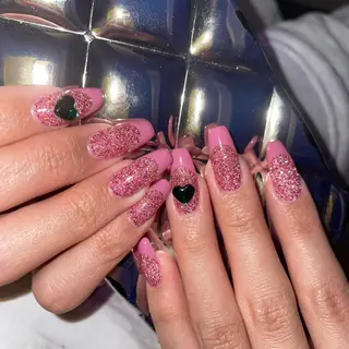 ネイル Beauty Salon amour所属・Seven's / NANAのネイルデザイン