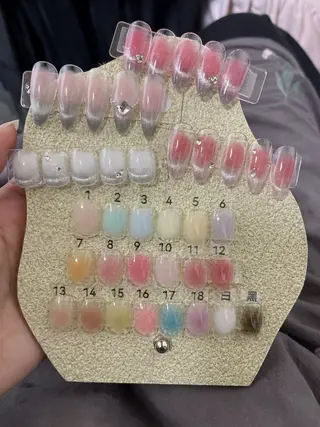 ネイル Rs nail 新宿西口のネイルデザイン