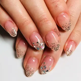 ネイル VOGUE ×SWANのネイルデザイン