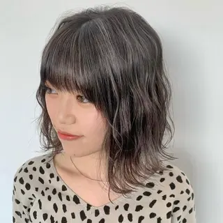 カラー 松野 さくらのヘアスタイル