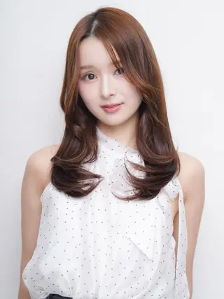 セミロング カラー 髪質改善特化🥣🫧 天神美容室のヘアスタイル