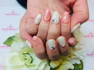 ネイル ネイルリボン 受付スタッフのネイルデザイン
