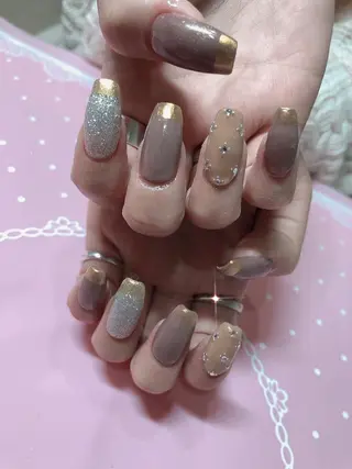 ミディアム ネイル 《LB》ラブリエ Nail&eyeのマツエク・マツパデザイン