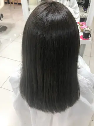 セミロング カラー 【暖色カラー特化】 中山由梨のヘアスタイル