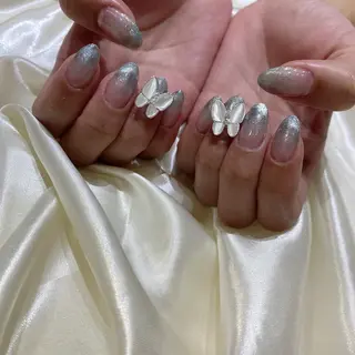 ネイル 西岡 杏のネイルデザイン