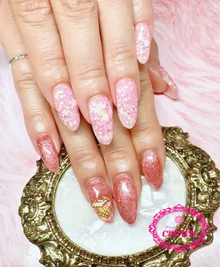 ネイル CROWN プライベートサロンのネイルデザイン