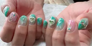 ネイル t. yoshizawaのネイルデザイン