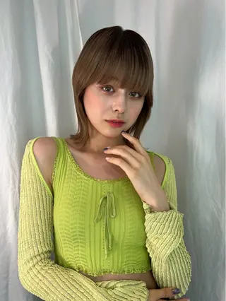 ミディアム アオイ/透明感カラー レイヤー🌙のヘアスタイル