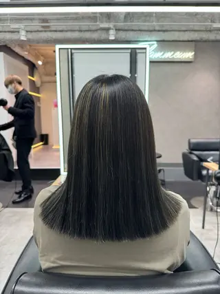 セミロング カラー 吉満 翔のヘアスタイル