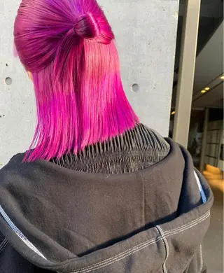 ミディアム カラー スパイラルパーマ 🌐hina⭐️のヘアスタイル