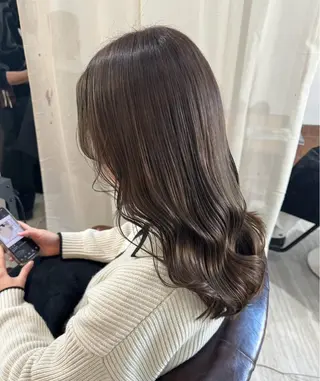 セミロング 美髪✨艶髪✨髪質改善 カラー特化❣辻本悠心のヘアスタイル