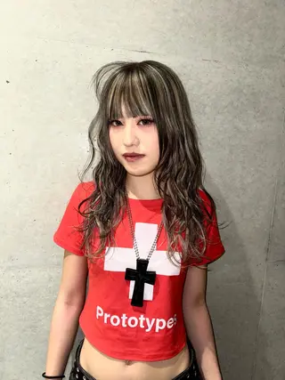 ロング カラー デザインカラー⭐︎★ 🐆hyo🐆のヘアスタイル